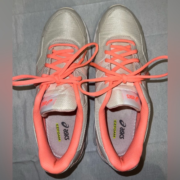 ASICS Cream and Coral Running Shoes - Picture 6 of 7